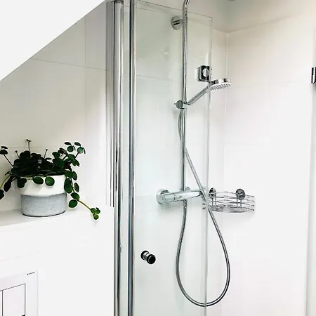 Pensión Zimmer/wohnung 3*